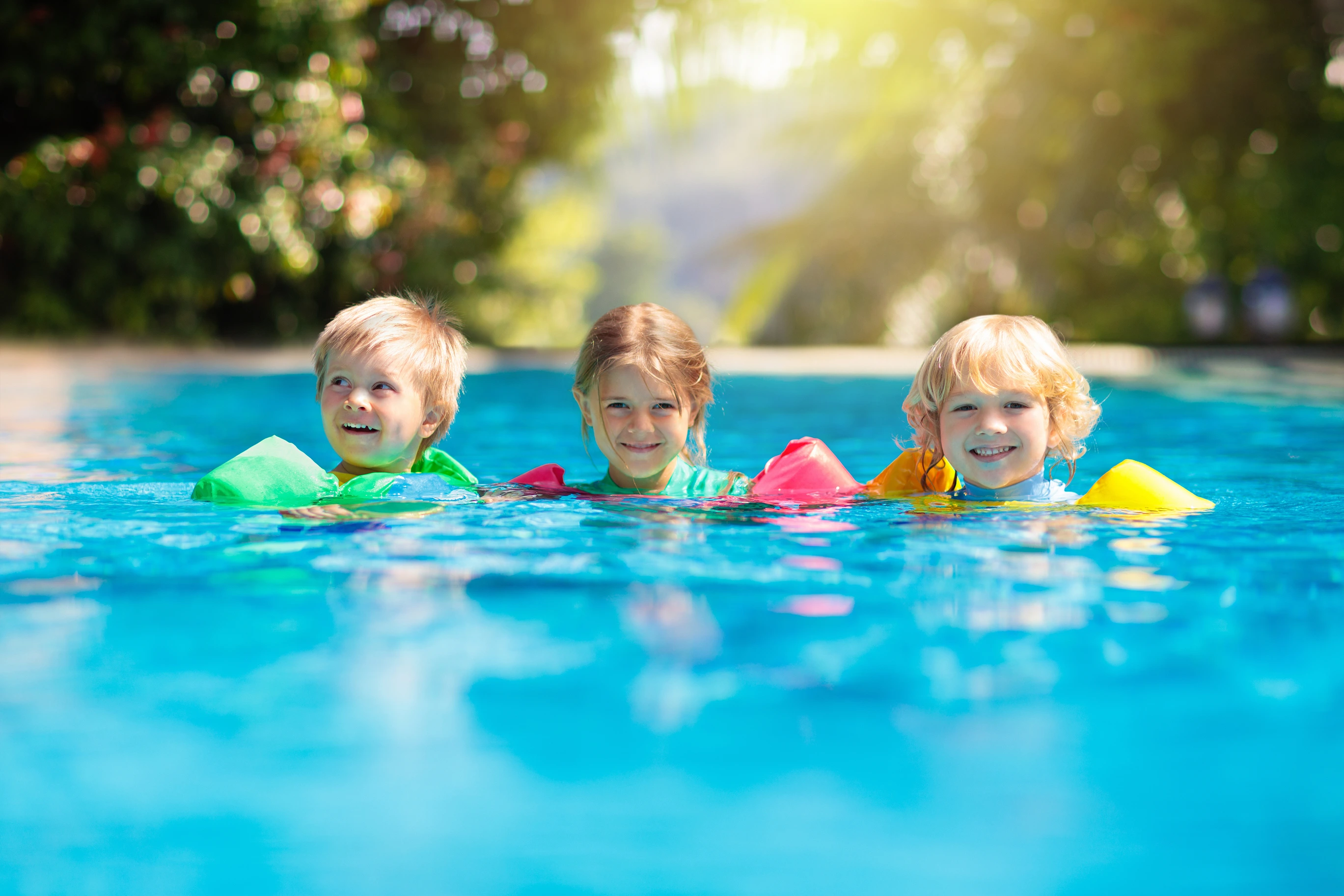 child-learning-freestyle-swimming